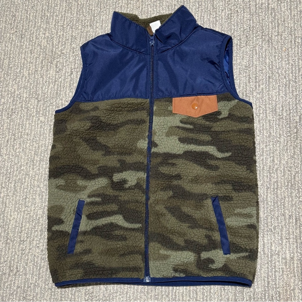 Carter’s Kids‎ Boys Size 10/10A Full Zip Vest Brown Blue camouflage Sherpa fuzzy